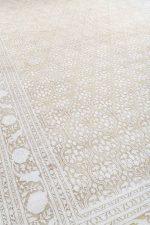 Hadji Jalili Silk and Wool Collection - Floral Wreath